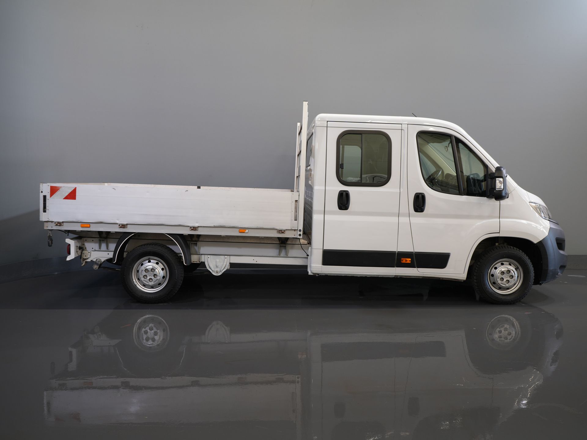 Opel Movano Open laadbak 2.2 140 pk DC Dubbel Cabine Open Laadbak/ 7 Pers./ 2.5t Trekverm./ Cruise/ Airco/ 288x215x35/ Pick up
