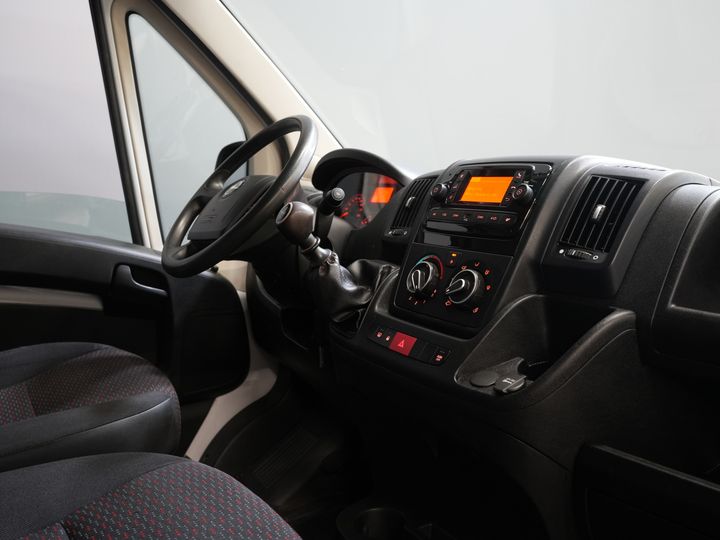 Opel Movano Open laadbak 2.2 140 pk DC Dubbel Cabine Open Laadbak/ 7 Pers./ 2.5t Trekverm./ Cruise/ Airco/ 288x215x35/ Pick up