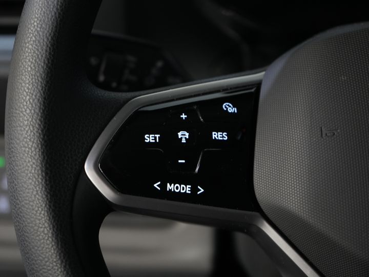 Volkswagen ID. Buzz Van Cargo 77 kWh 423km WLTP LED/ Climă/ Carplay/ Adapt. Cruise/ Seatverw./ Cameră/ PDC