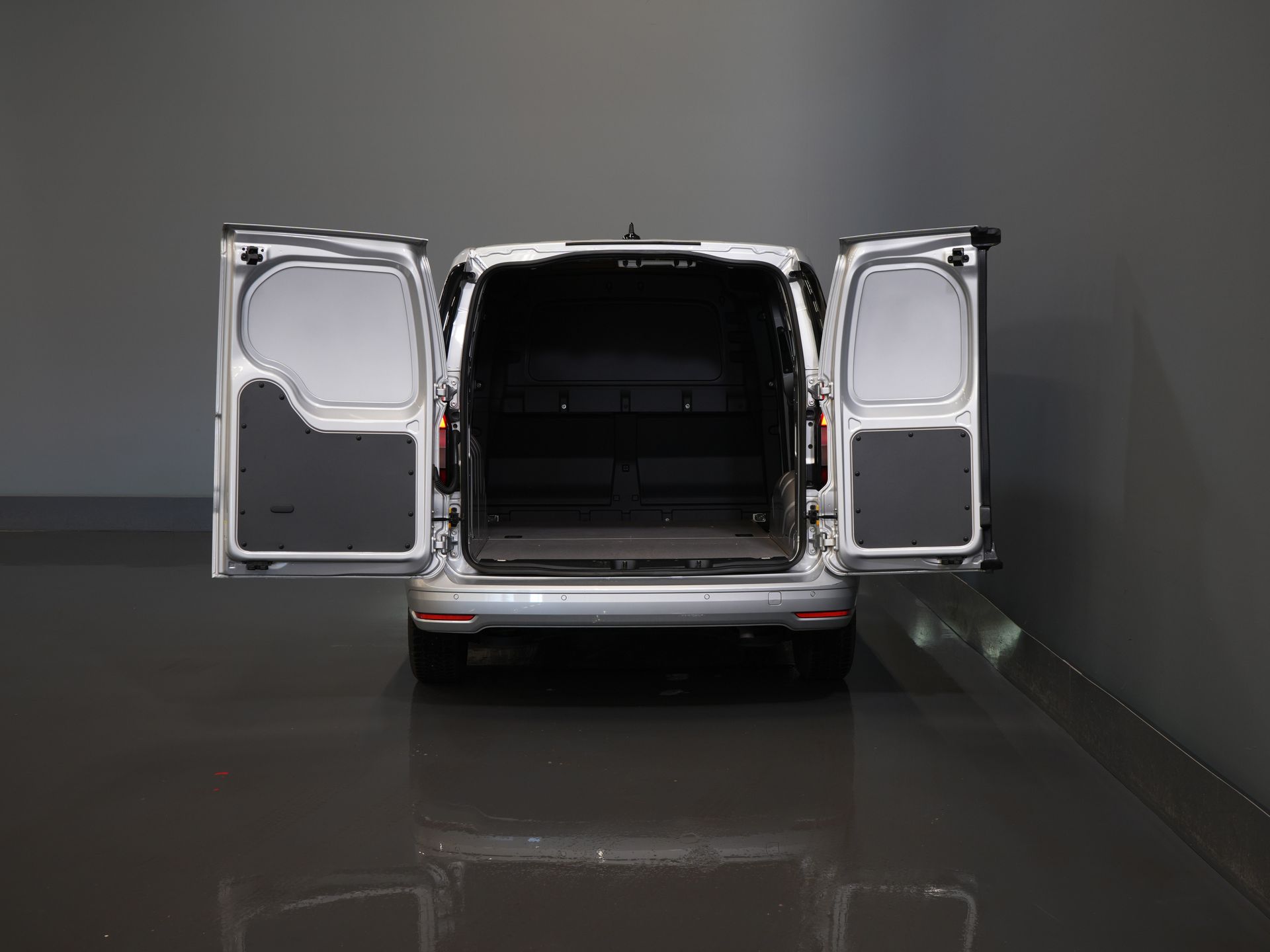 Volkswagen Caddy Cargo Van 2.0 TDI 125 PS DSG Aut. LED/ Standheizung/ Carplay/ Sitzheizung/ Klimaanlage/ Kamera/ Cruise/ PDC