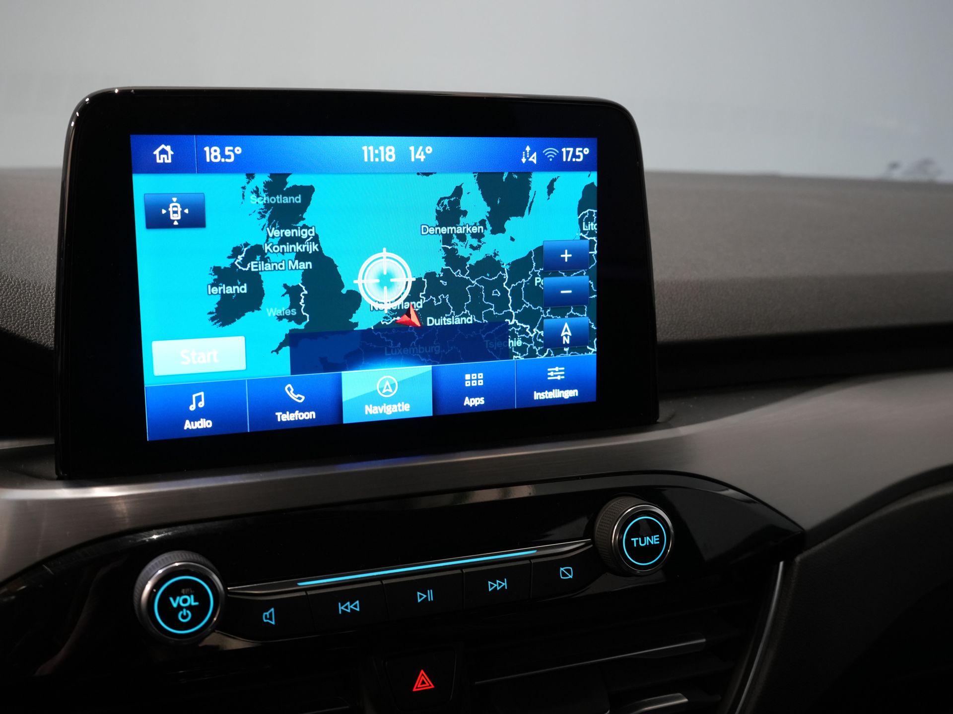 Ford Kuga SUV 2.5 PHEV 225 KM Titanium Navi/ Carplay/Podgrzewane fotele/Podgrzewana kierownica/ Kamera/ PDC/ Klimatyzacja