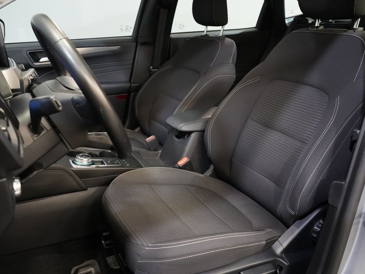 Ford Kuga SUV 2.5 PHEV 225 KM Titanium Navi/ Carplay/Podgrzewane fotele/Podgrzewana kierownica/ Kamera/ PDC/ Klimatyzacja