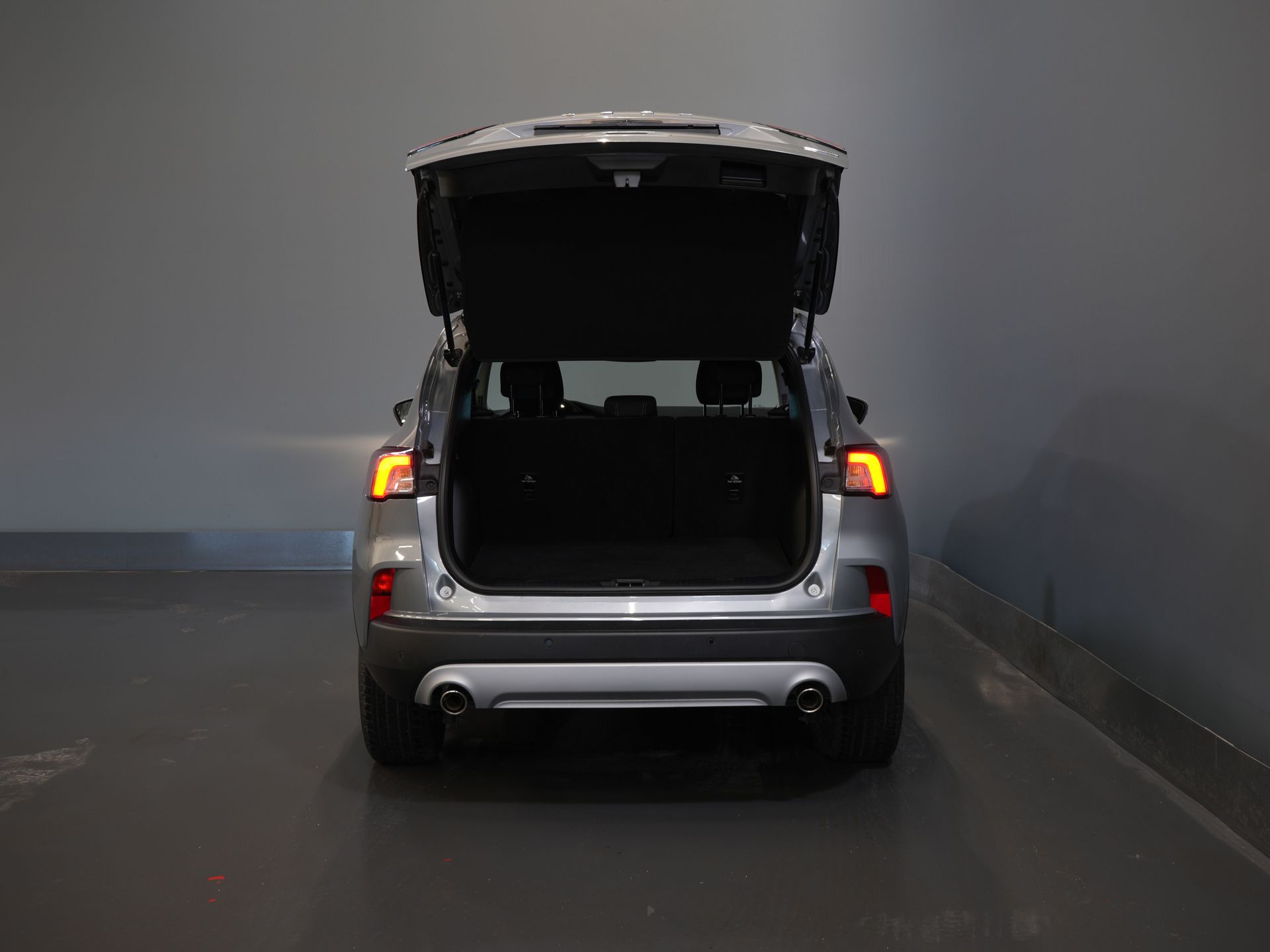 Ford Kuga SUV 2.5 PHEV 225 ch Titanium Navi/ Carplay/Sièges chauffants/Volant chauffant/Caméra/PDC/Climatisation