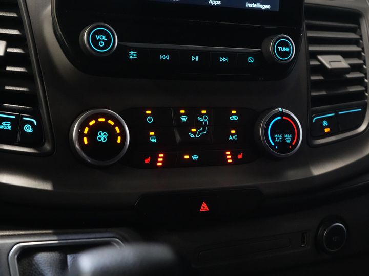 Ford Transit Custom Van 300 2.0 TDCI 130 CP Aut. L2 BPM GRATUIT! Ready2Go 2x Ușă glisantă/ Încălzire stand/ Încălzire scaune/ Carplay/ Cruise/ PDC V+A/ Cameră