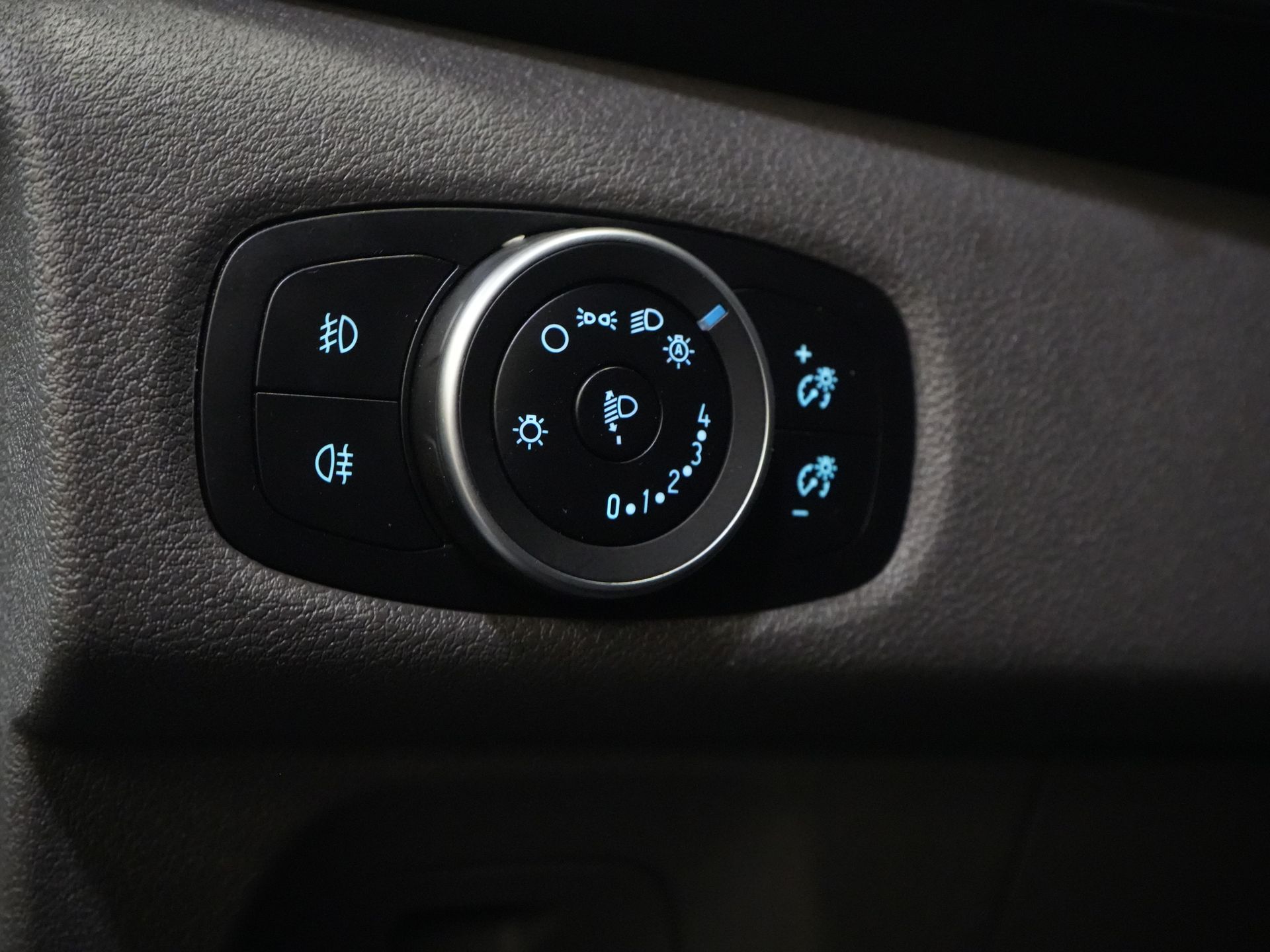 Ford Transit Custom Van 300 2.0 TDCI 130 CP Aut. L2 BPM GRATUIT! Ready2Go 2x Ușă glisantă/ Încălzire stand/ Încălzire scaune/ Carplay/ Cruise/ PDC V+A/ Cameră