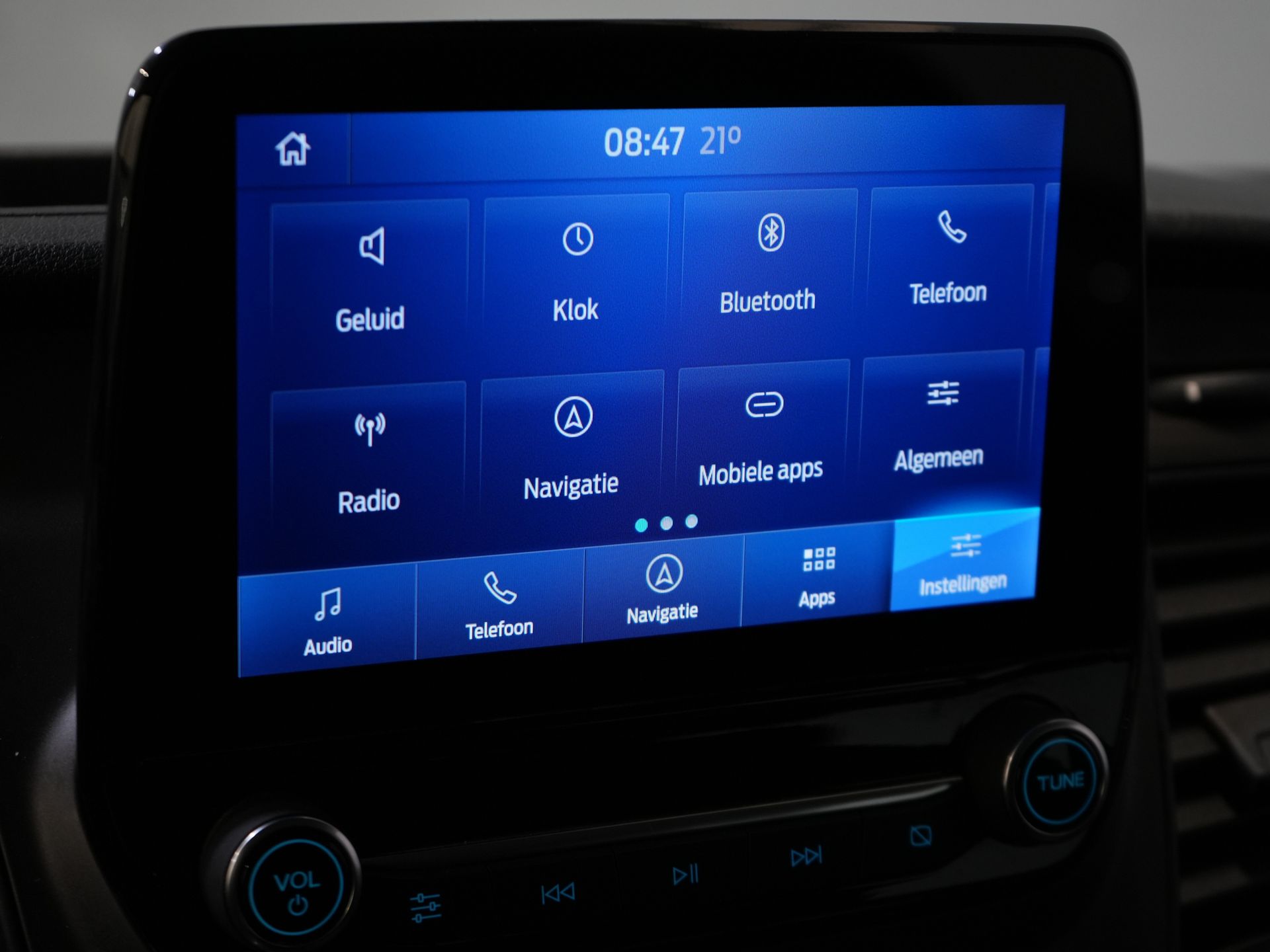 Ford Transit Custom Bestelbus 2.0 TDCI L2 Trend DC Dubbel Cabine BPM VRIJ! Stoelverw./ Carplay/ 2.7t Trekverm./ Navi/ PDC/ Cruise