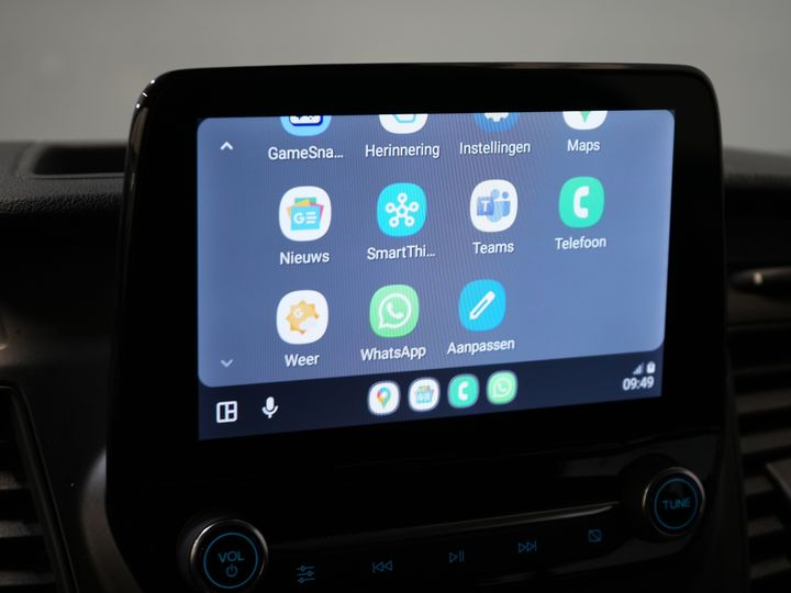 Ford Transit Custom Bestelbus 2.0 TDCI L2 Trend DC Dubbel Cabine BPM VRIJ! Stoelverw./ Carplay/ 2.7t Trekverm./ Navi/ PDC/ Cruise