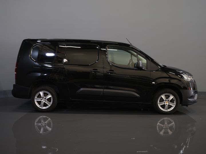 Toyota PROACE CITY Bestelbus 1.2 Turbo 130 pk Aut. L2 Benzine BPM VRIJ! 3Pers./ Carplay/ Camera/ LMV/ PDC/ Airco/ Cruise