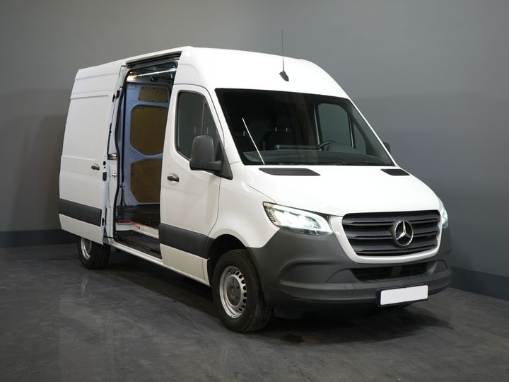 Mercedes-Benz Sprinter Van 316 2.2 CDI Aut. L2H2 EXPORT ONLY RWD LED/ designierter Sitz/ Cruise/ Anhängerkupplung