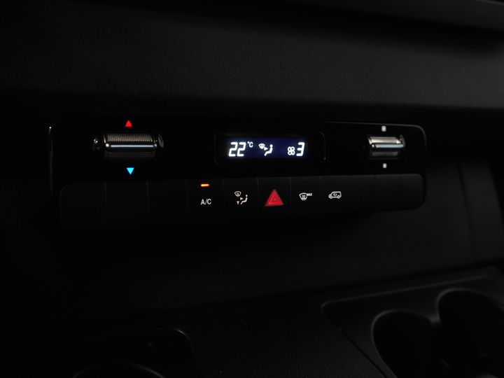 Mercedes-Benz Sprinter Van 316 2.2 CDI Aut. L2H2 EXPORT ONLY RWD LED/ designierter Sitz/ Cruise/ Anhängerkupplung