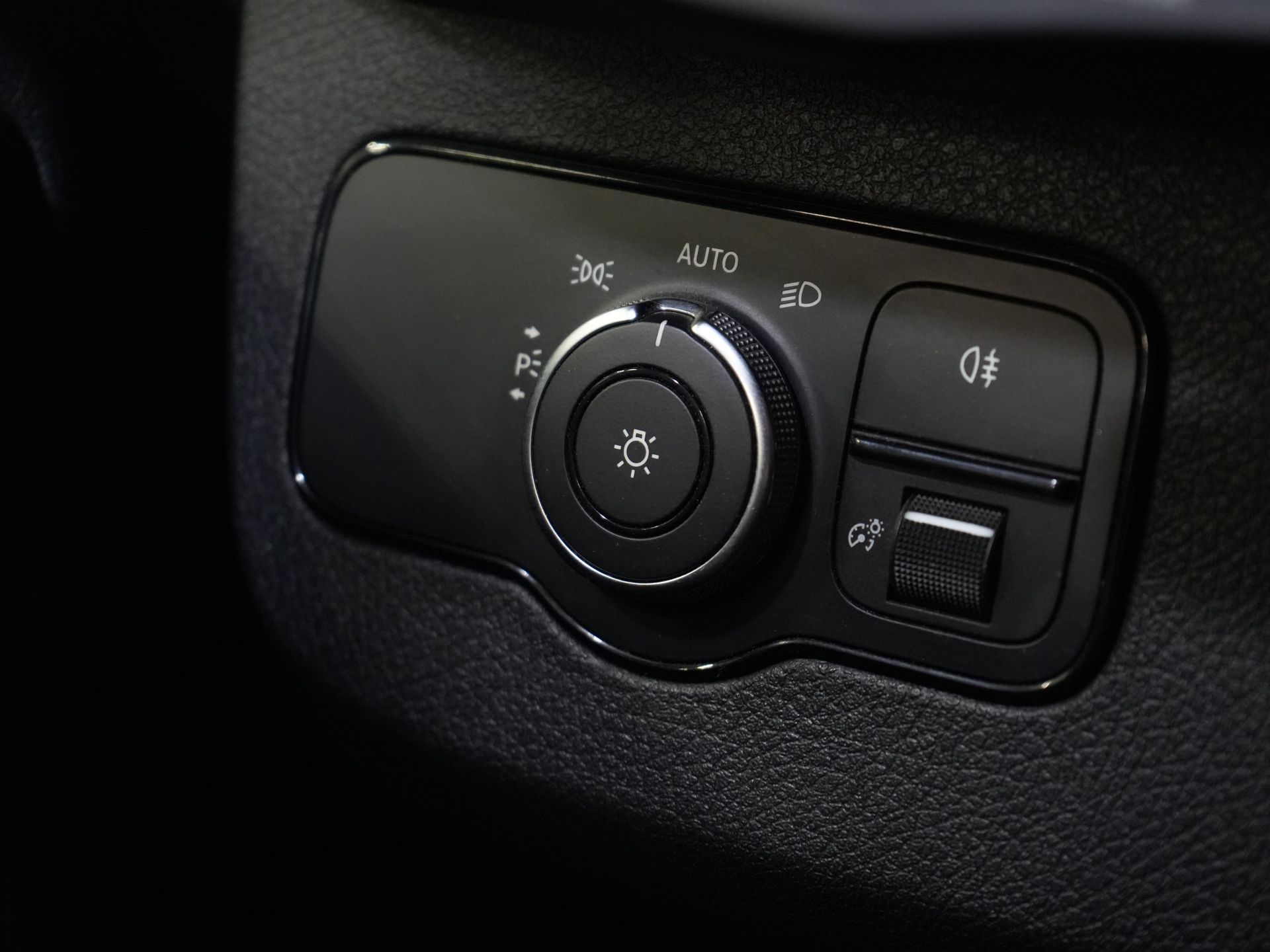 Mercedes-Benz Sprinter Van 316 2.2 CDI Aut. L2H2 EXPORT ONLY RWD LED/ designierter Sitz/ Cruise/ Anhängerkupplung