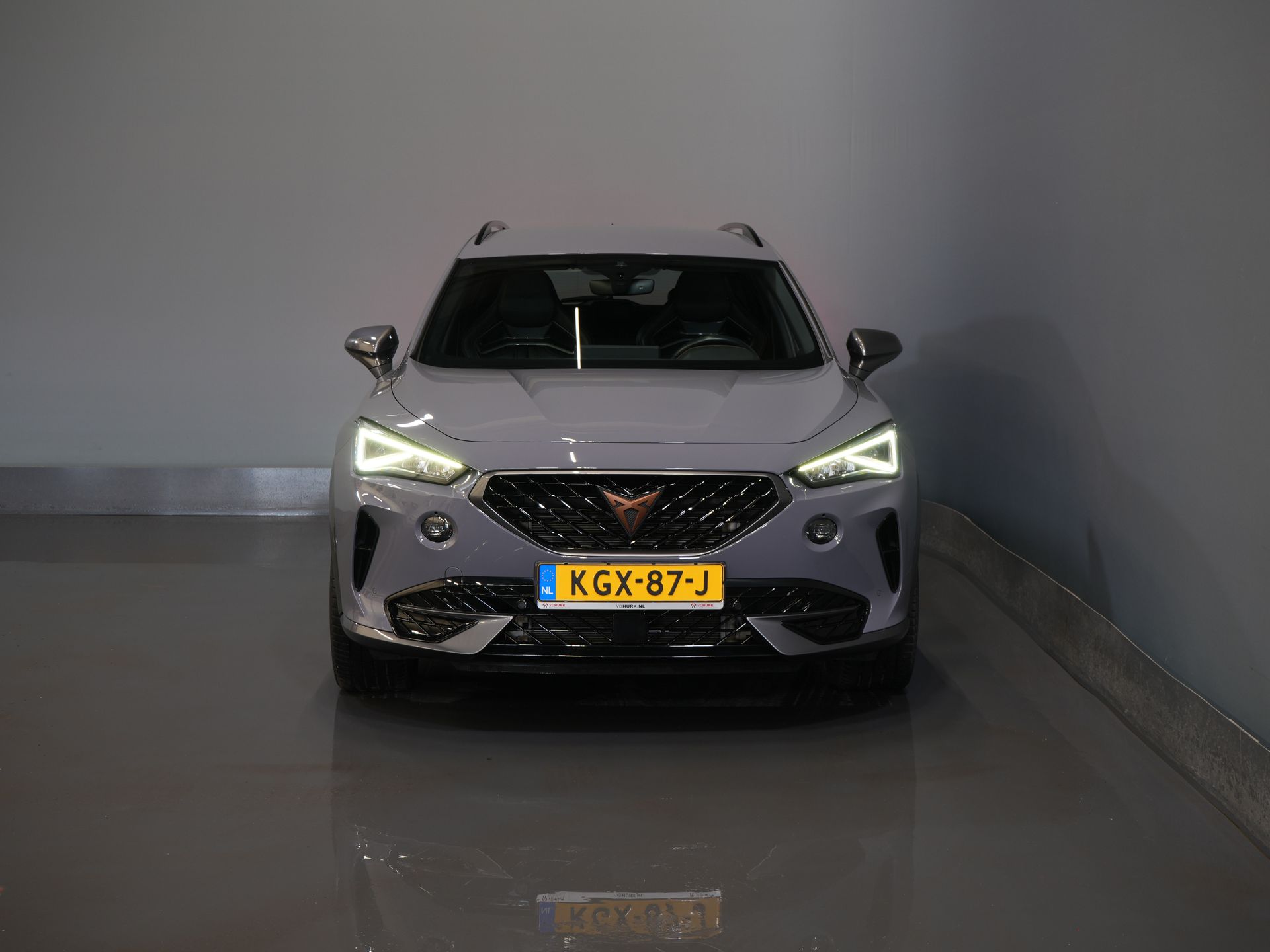 CUPRA Formentor SUV 1.4 e-Hybrid 245 CV VZ Performance Edition Cuero/ Carbono Asientos Bucket/ Matrix/ Adapt. Cruise/ Carplay/ Camera/ Seatverw./ Steeringv