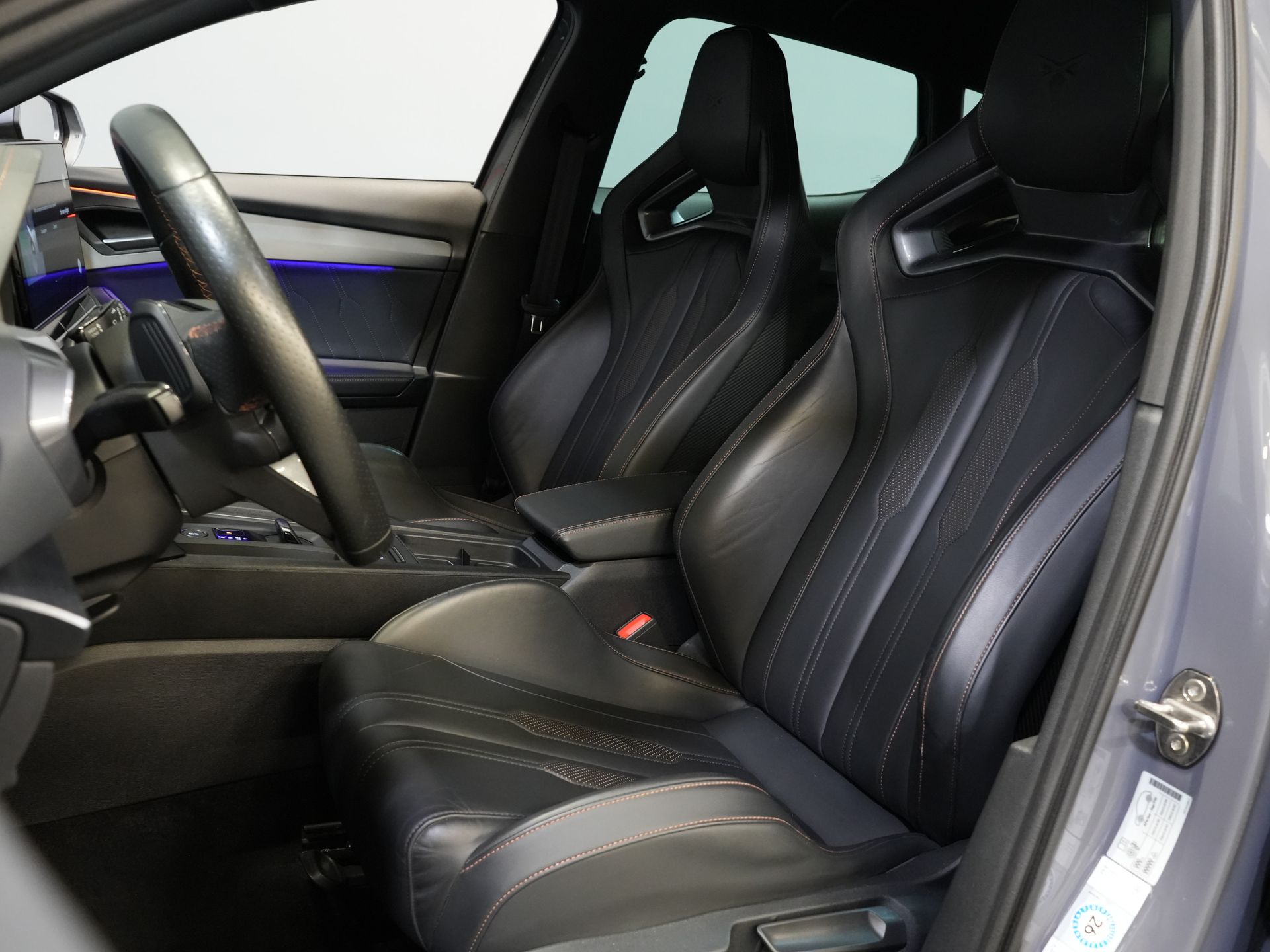 CUPRA Formentor SUV 1.4 e-Hybrid 245 CV VZ Performance Edition Cuero/ Carbono Asientos Bucket/ Matrix/ Adapt. Cruise/ Carplay/ Camera/ Seatverw./ Steeringv
