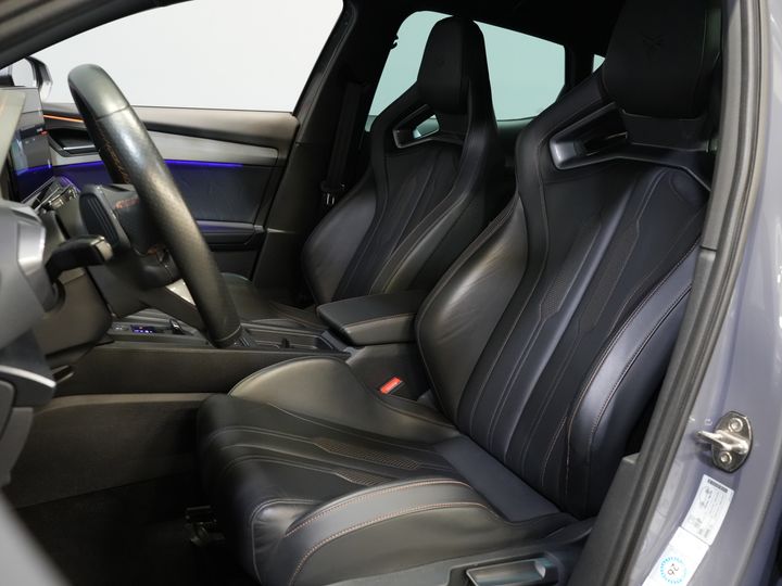 CUPRA Formentor SUV 1.4 e-Hybrid 245 CV VZ Performance Edition Cuero/ Carbono Asientos Bucket/ Matrix/ Adapt. Cruise/ Carplay/ Camera/ Seatverw./ Steeringv