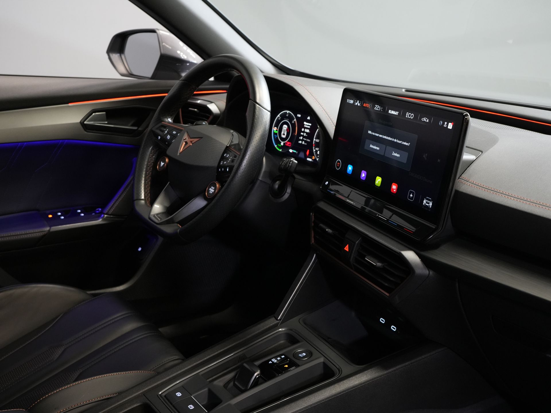 CUPRA Formentor SUV 1.4 e-Hybrid 245 CV VZ Performance Edition Cuero/ Carbono Asientos Bucket/ Matrix/ Adapt. Cruise/ Carplay/ Camera/ Seatverw./ Steeringv