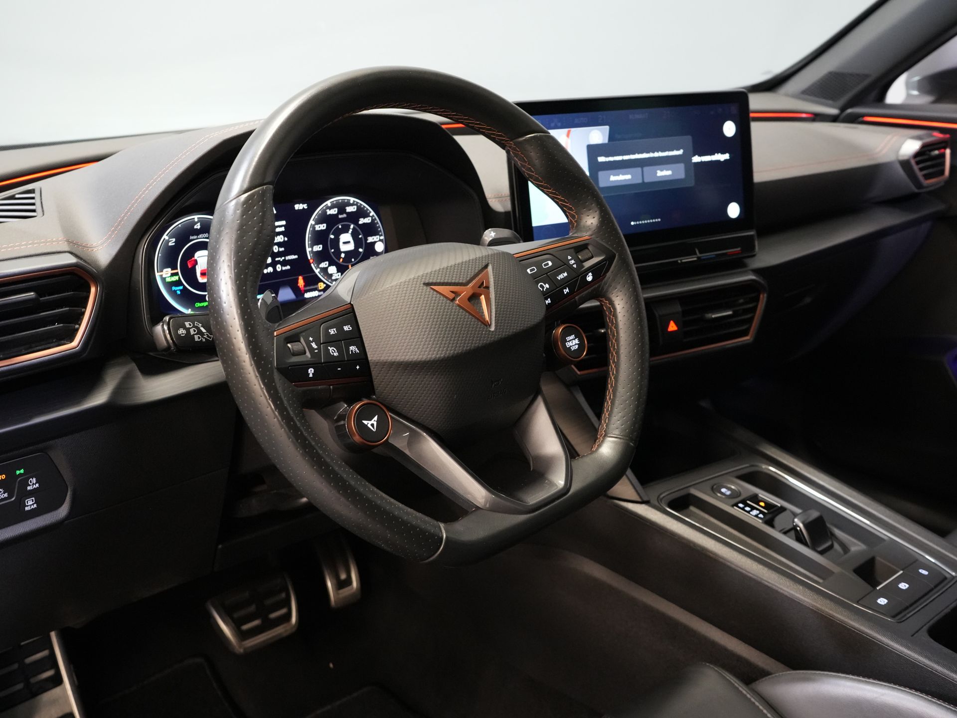 CUPRA Formentor SUV 1.4 e-Hybrid 245 CV VZ Performance Edition Cuero/ Carbono Asientos Bucket/ Matrix/ Adapt. Cruise/ Carplay/ Camera/ Seatverw./ Steeringv