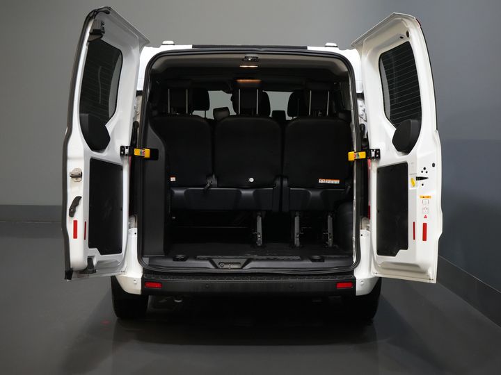 Ford Transit Custom Passenger Tourneo 2.0 TDCI €33.207 inkl. MwSt./BPM Trend Combi/ Kombi/ 9 Personen/ 9 P/ Cruise/ PDC/ Airco