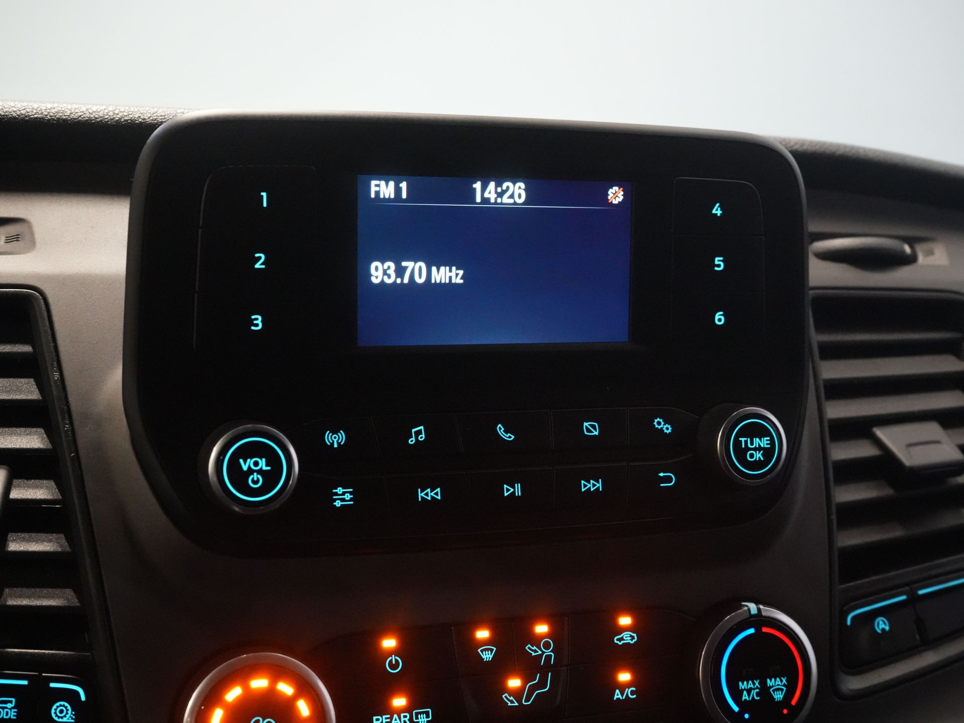 Ford Transit Custom Passenger Tourneo 2.0 TDCI €33.207 inkl. MwSt./BPM Trend Combi/ Kombi/ 9 Personen/ 9 P/ Cruise/ PDC/ Airco