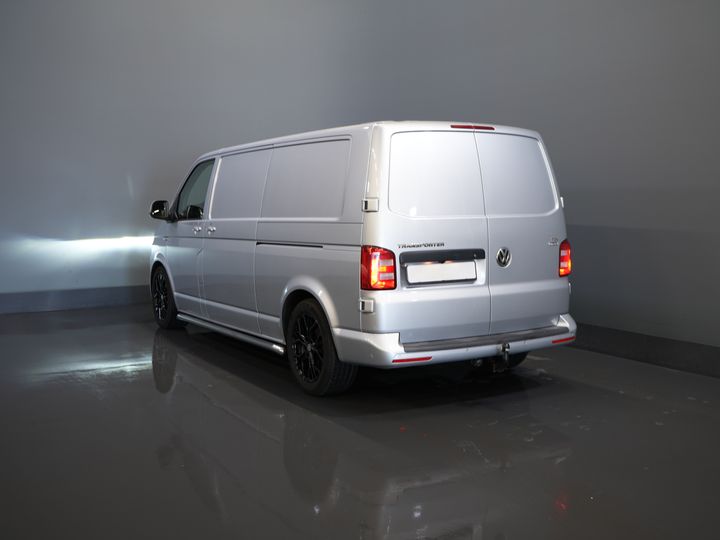 Volkswagen Transporter Van 2.0 TDI 140 ch DSG Aut. L2 Highline BPM FREE ! LED/ 2x porte coulissante/ Chauffage de siège/ Chauffage de béquille/ Ceinture V.V./ Sidebars/ 18''LMV/ Camera/ 