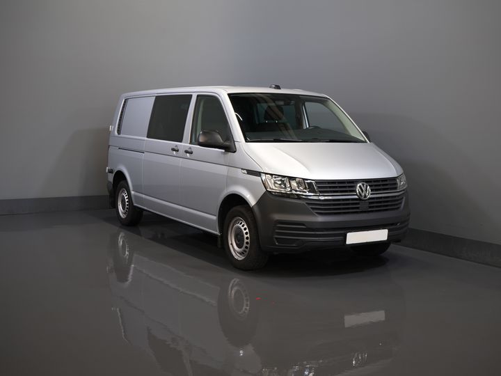 Volkswagen Transporter Van T6.1 2.0 TDI 150 KM DSG Aut. L2 DC BPM FREE! Podwójna kabina 6 osób/ Niski przebieg/ Adapt.Cruise/ 270Gr. Drzwi/ Navi/ Carplay/ Towha