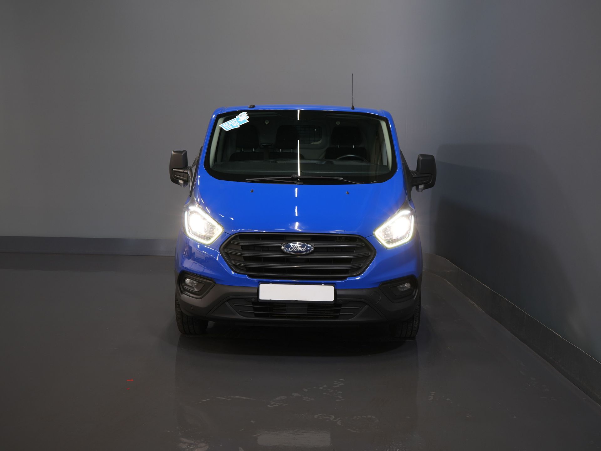 Ford Transit Custom Van 2.0 TDCI 130 CV Aut. BPM ¡GRATIS! ¡Ready2Go! BOTT Interior L+R/ Cinturón V.V/ Inversor/ Gev.Stoel/ Stoelverw./ Cruise/ PDC/ Towbar/ 