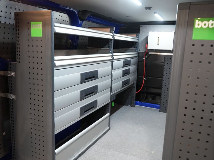Ford Transit Custom Van 2.0 TDCI 130 CV Aut. BPM ¡GRATIS! ¡Ready2Go! BOTT Interior L+R/ Cinturón V.V/ Inversor/ Gev.Stoel/ Stoelverw./ Cruise/ PDC/ Towbar/ 