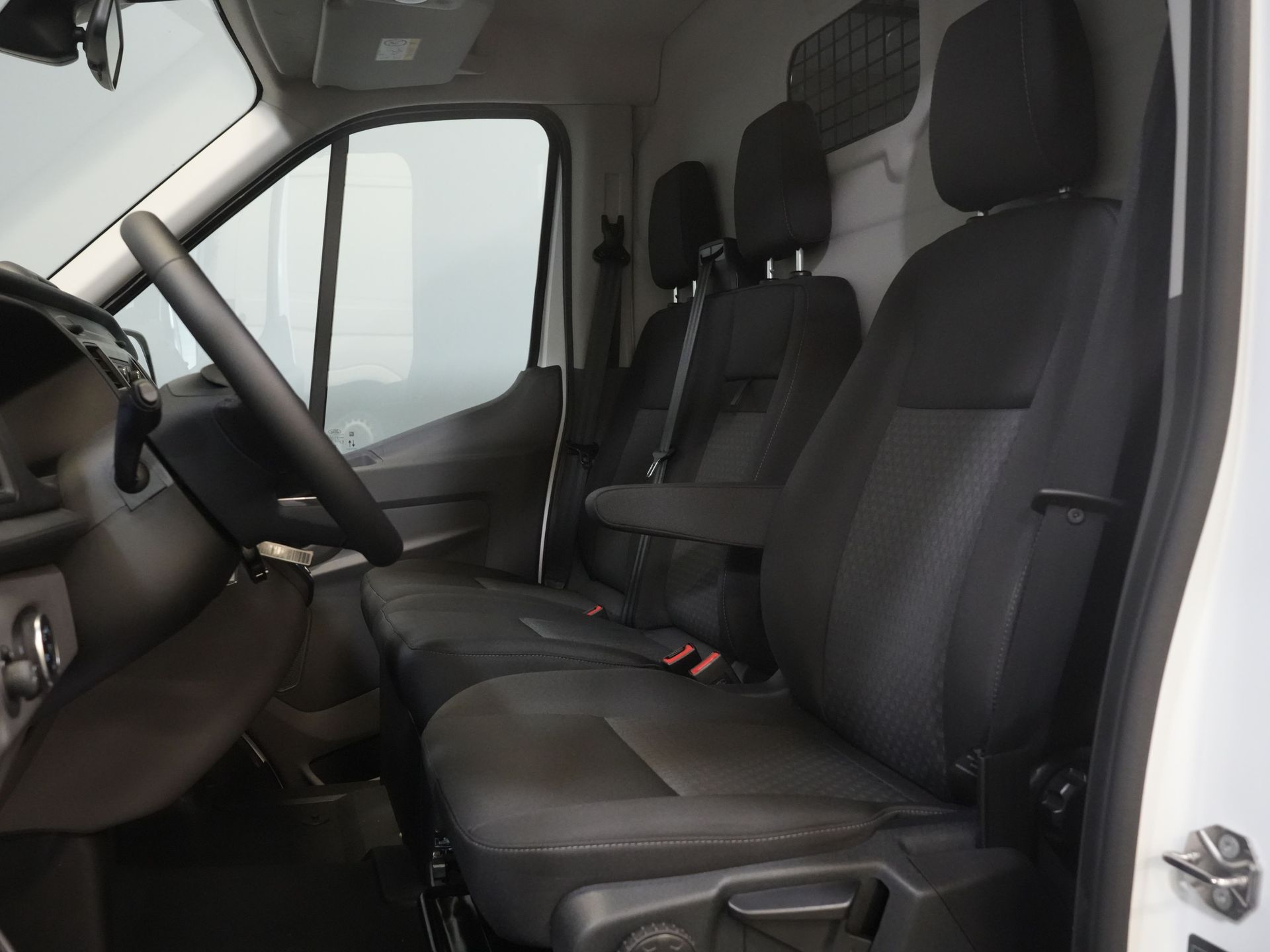 Ford Transit Bestelbus 350 2.0 TDCI 130 pk Aut. L3H2 Trend BPM VRIJ/ Cruise/ PDC V+A/ DAB/ Airco