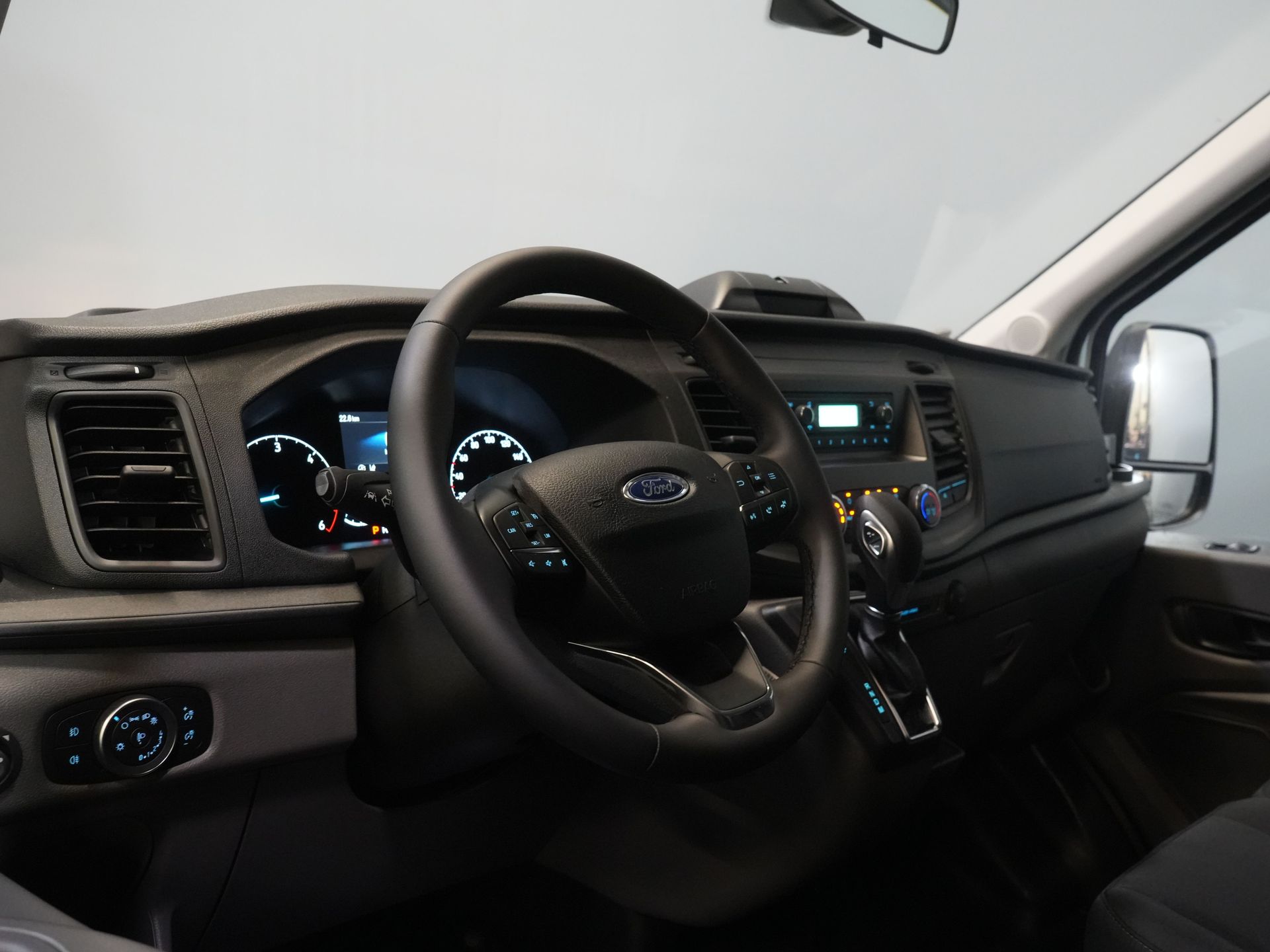 Ford Transit Bestelbus 350 2.0 TDCI 130 pk Aut. L3H2 Trend BPM VRIJ/ Cruise/ PDC V+A/ DAB/ Airco