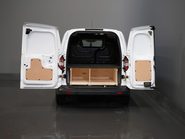 Ford Transit Courier Bestelbus 1.0 EcoBoost 100pk Limited BENZINE BPM VRIJ! Carplay/ Camera/ Climate/ Cruise/ PDC/ LMV/ DAB