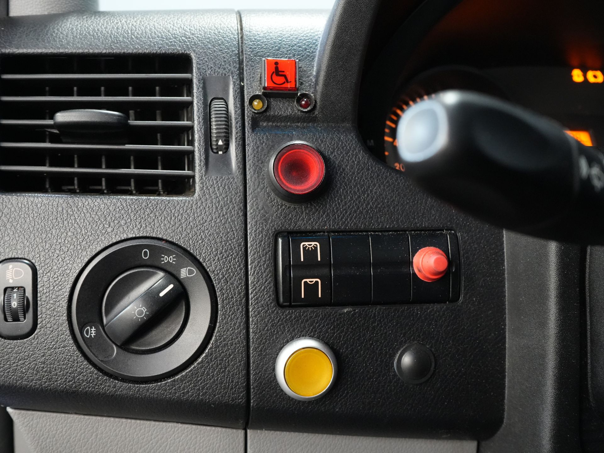 Mercedes-Benz Sprinter Passenger Transport 313 2.2 CDI Aut. L2H2 10 648 € z VAT BPM GRATIS! EXPORT Kombi/ 9 osób/ Kombi/ 9P/ Airco/ Winda dla wózków inwalidzkich