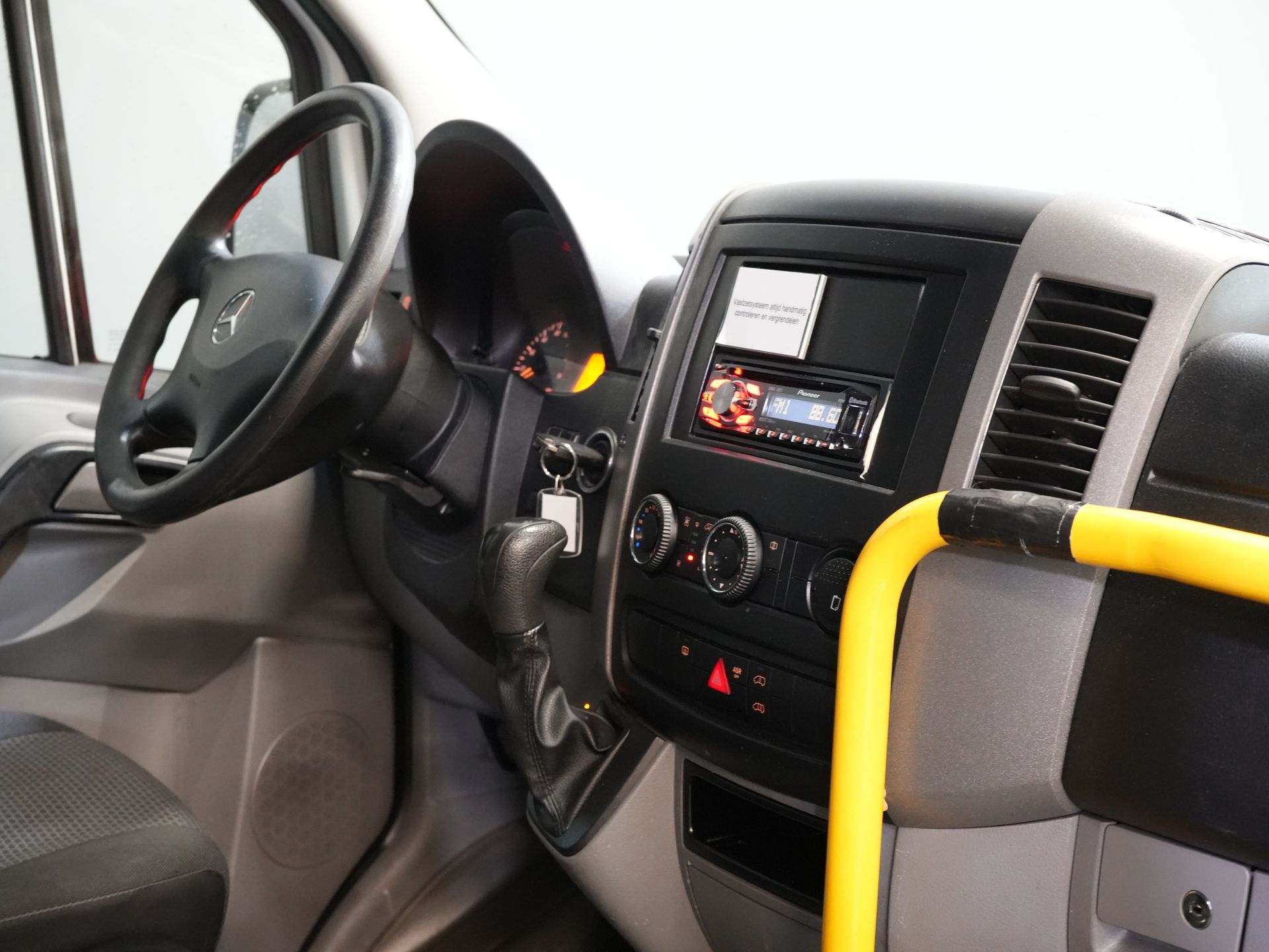 Mercedes-Benz Sprinter Passenger Transport 313 2.2 CDI Aut. L2H2 10 648 € z VAT BPM GRATIS! EXPORT Kombi/ 9 osób/ Kombi/ 9P/ Airco/ Winda dla wózków inwalidzkich