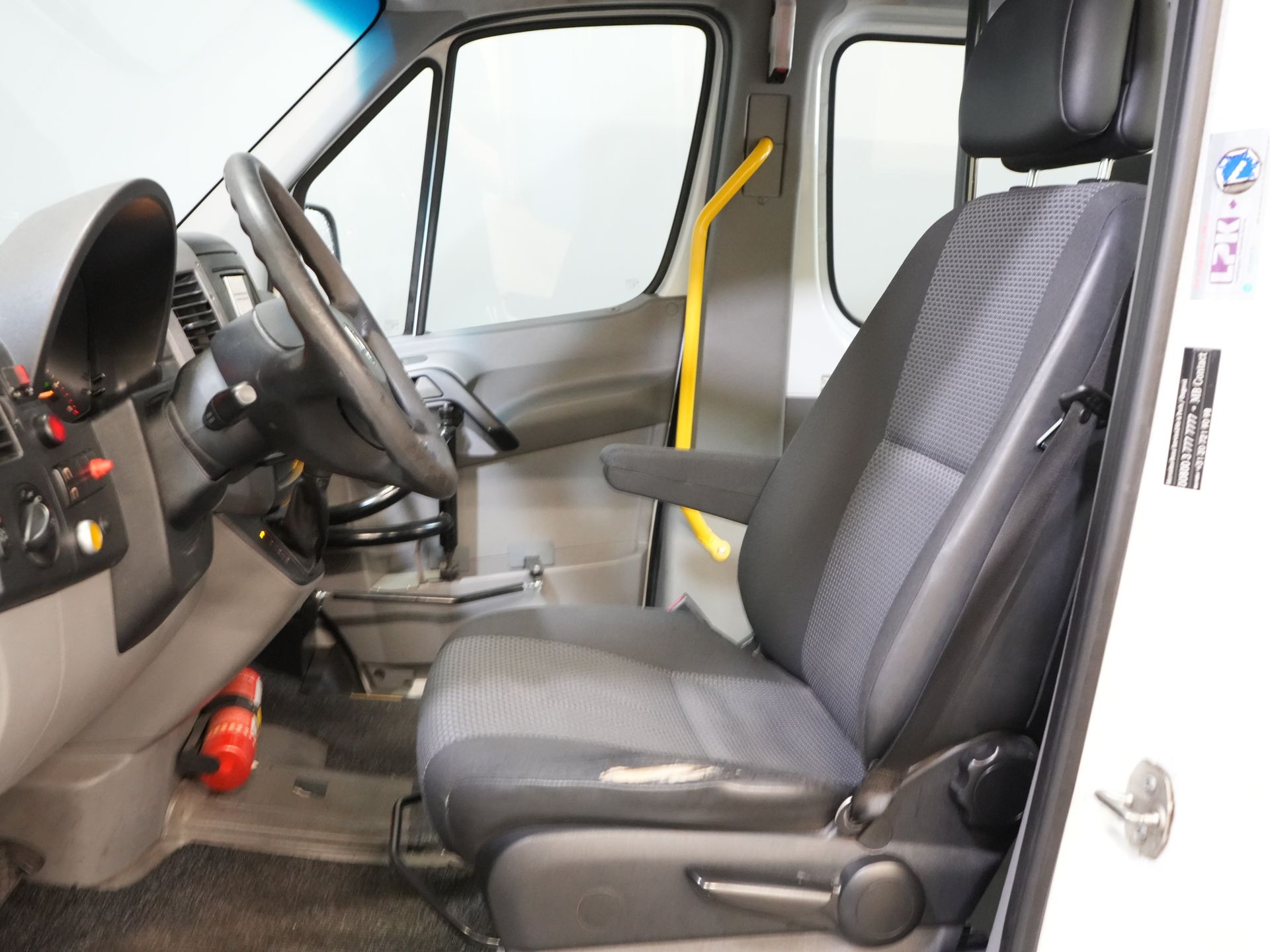 Mercedes-Benz Sprinter Passenger Transport 313 2.2 CDI Aut. L2H2 10 648 € z VAT BPM GRATIS! EXPORT Kombi/ 9 osób/ Kombi/ 9P/ Airco/ Winda dla wózków inwalidzkich