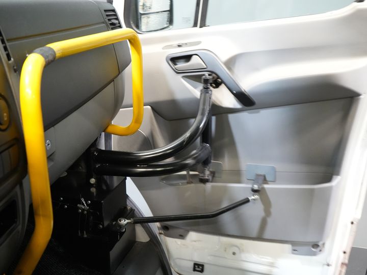 Mercedes-Benz Sprinter Passenger Transport 313 2.2 CDI Aut. L2H2 10 648 € z VAT BPM GRATIS! EXPORT Kombi/ 9 osób/ Kombi/ 9P/ Airco/ Winda dla wózków inwalidzkich