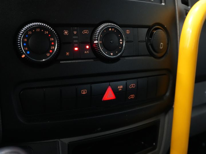 Mercedes-Benz Sprinter Passenger Transport 313 2.2 CDI Aut. L2H2 10 648 € z VAT BPM GRATIS! EXPORT Kombi/ 9 osób/ Kombi/ 9P/ Airco/ Winda dla wózków inwalidzkich