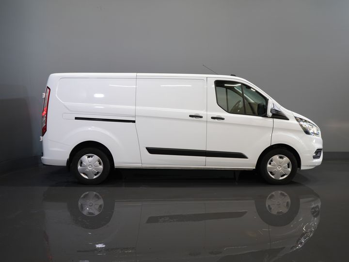 Ford Transit Custom Van 2.0 TDCI 130 hp Aut. L2 2x Schiebetür/ Standheizung/ Stoelverw./ Carplay/ Airco/ Cruise/ PDC/ DAB/ Abschlepphaken