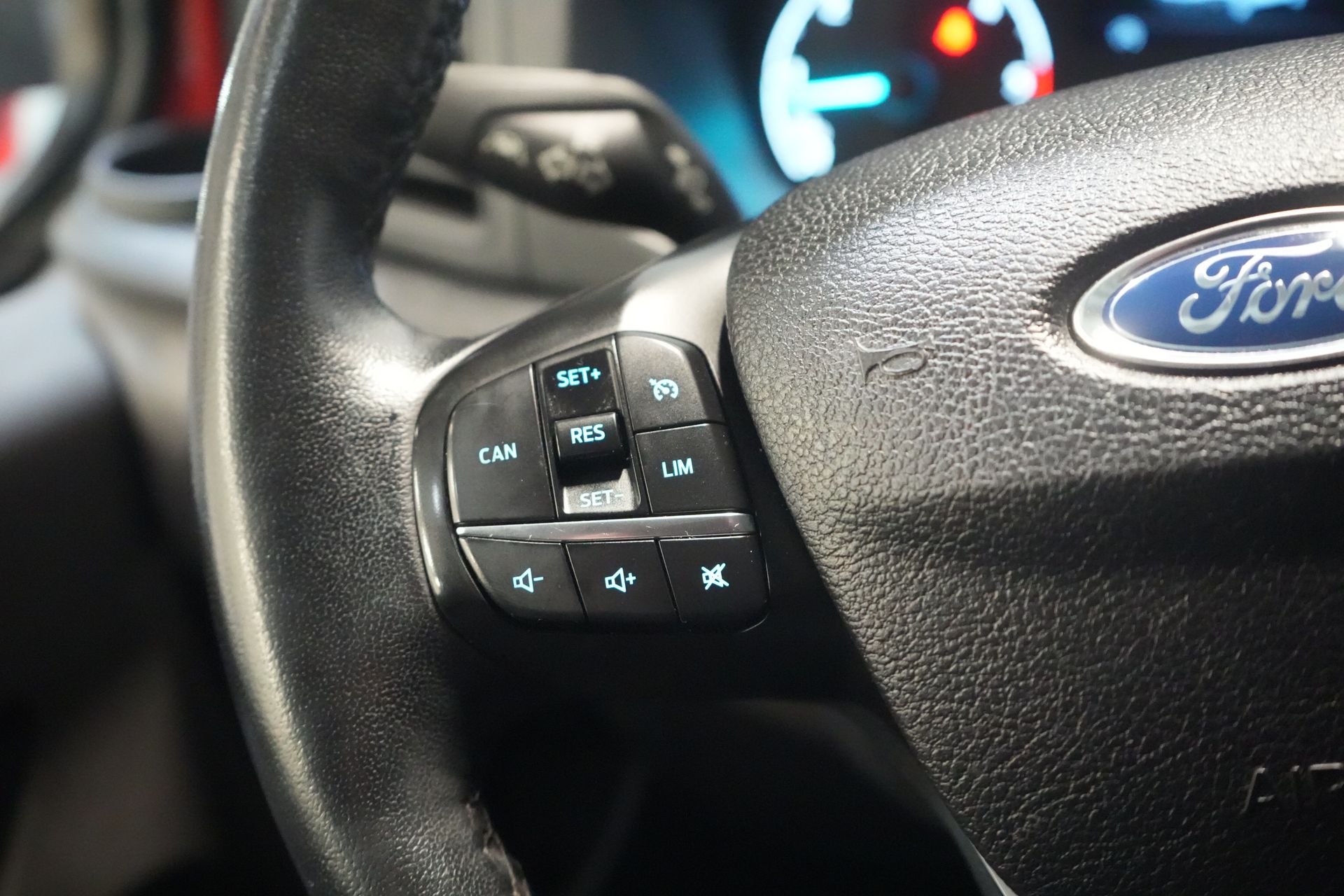 Ford Transit Custom Van 300 2.0 TDCI 130 CP Aut. Limited 2x Ușă glisantă/ Bi-Xenon/ Sortimo/ Încălzire stand/ Încălzire scaune/ Carplay/ Cameră/ PDC/ Cruise