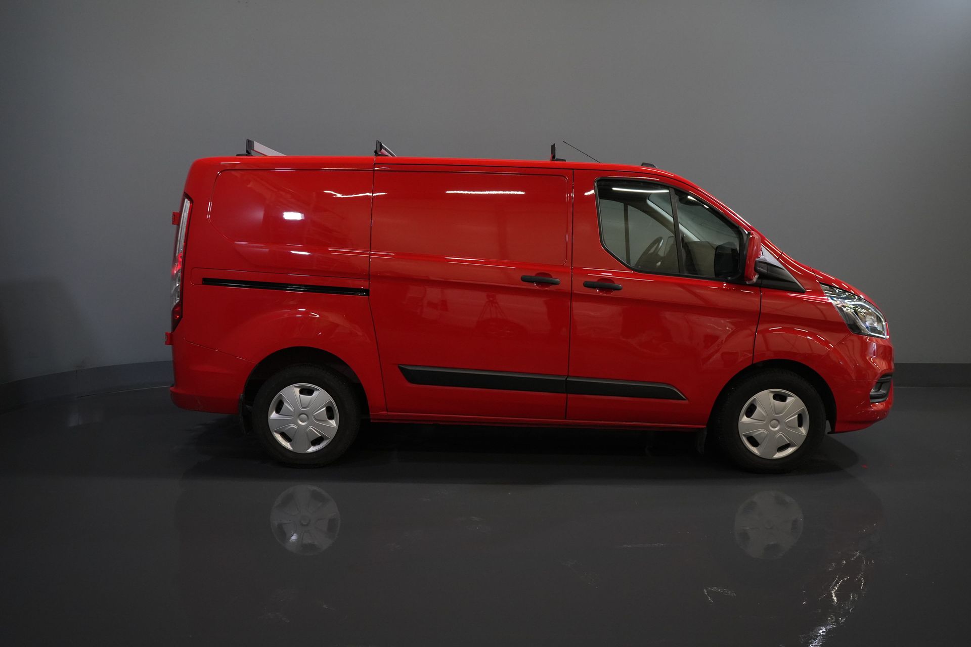 Ford Transit Custom Van 300 2.0 TDCI 130 CP Aut. Limited 2x Ușă glisantă/ Bi-Xenon/ Sortimo/ Încălzire stand/ Încălzire scaune/ Carplay/ Cameră/ PDC/ Cruise