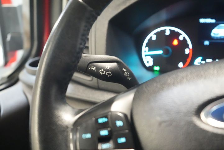 Ford Transit Custom Van 300 2.0 TDCI 130 CP Aut. Limited 2x Ușă glisantă/ Bi-Xenon/ Sortimo/ Încălzire stand/ Încălzire scaune/ Carplay/ Cameră/ PDC/ Cruise