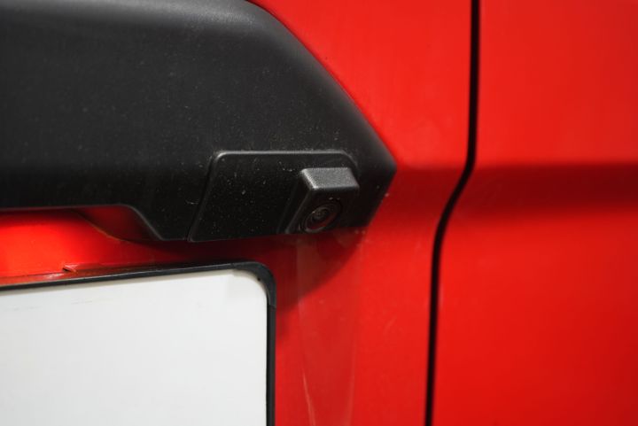 Ford Transit Custom Van 300 2.0 TDCI 130 CP Aut. Limited 2x Ușă glisantă/ Bi-Xenon/ Sortimo/ Încălzire stand/ Încălzire scaune/ Carplay/ Cameră/ PDC/ Cruise