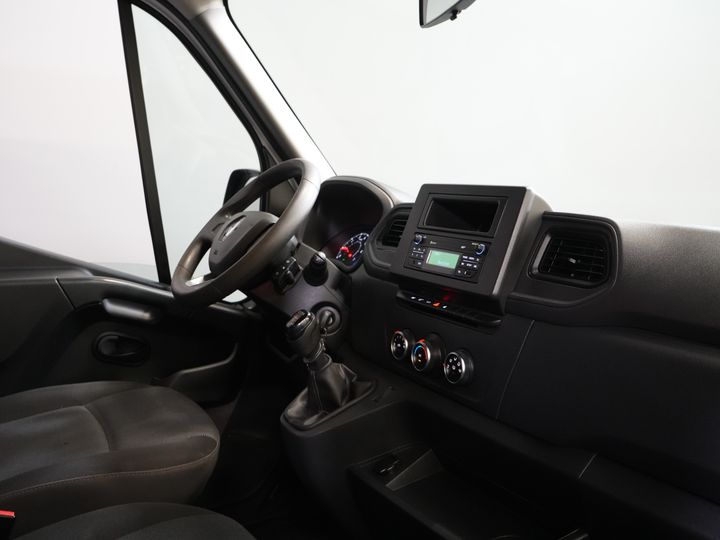 Renault Master Offener Laderaum 2.3 dCi 150 PS DC Doppelkabine Offener Laderaum/ 7 Pers./ 2.5t Trekverm./ Airco/ Abschlepphaken/ 242x204x40/ Pick-Up