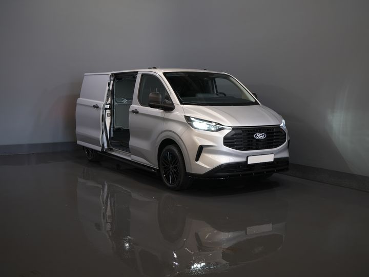Ford Transit Custom Vans 320 2.0 TDCI 136 CV L2 Trend Garantía 11-29'/ LED/ Spoiler/ Front lip/ Sidebars/ Stoelverwiler/ Afn.Trekhaak/ Stuurverwil/ Carplay/ Cam