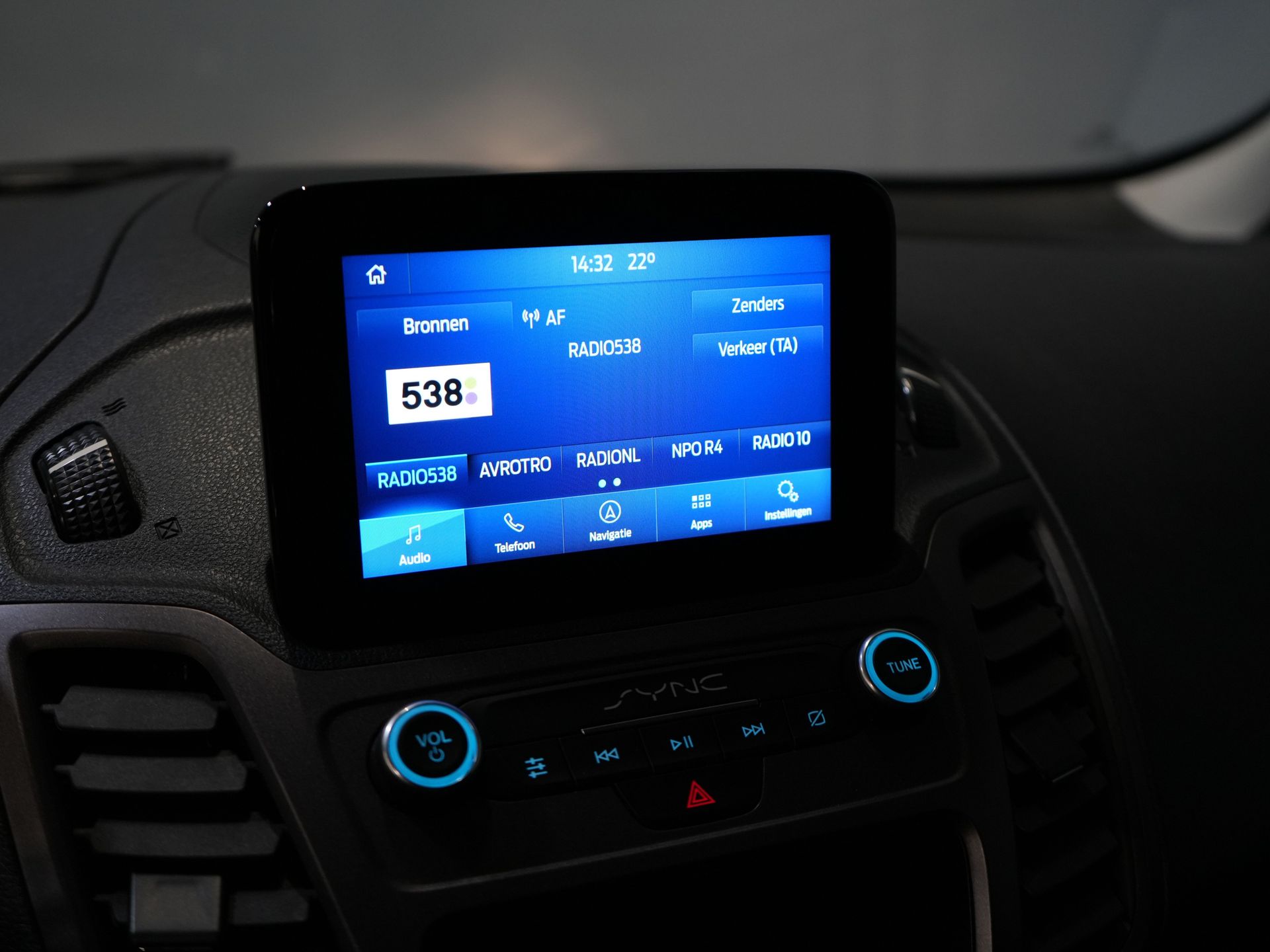 Ford Transit Connect Van 1.0 EcoBoost BENZINE L2 Trend BPM FREE! Ready2Go NL Car/ Carplay/ Airco/ Camera/ Cruise/ PDC