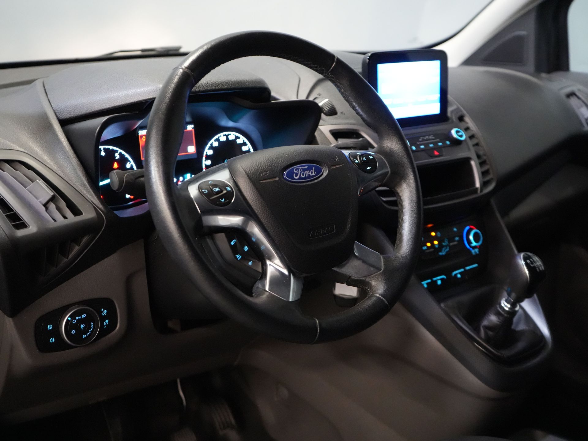 Ford Transit Connect Van 1.0 EcoBoost BENZINE L2 Trend BPM FREE! Ready2Go NL Car/ Carplay/ Airco/ Camera/ Cruise/ PDC