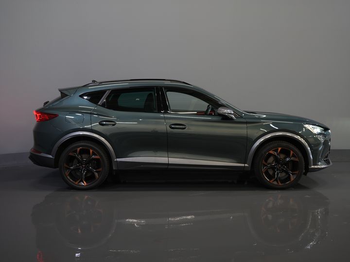 CUPRA Formentor SUV 1.4 e-Hybrid VZ Performance 245 CV (DEMO) Panorámica/ Cuero/ Matrix/ Control de crucero adaptativo/ Cierre eléctrico/ Memoria/ 19