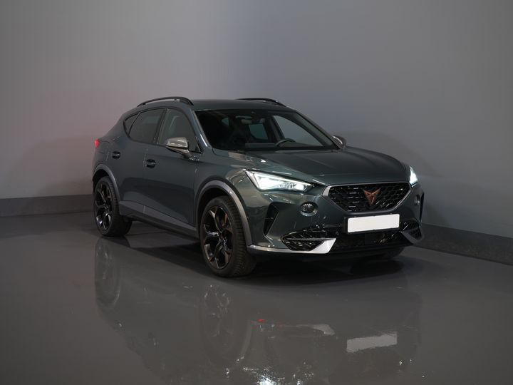 CUPRA Formentor SUV 1.4 e-Hybrid VZ Performance 245 CV (DEMO) Panorámica/ Cuero/ Matrix/ Control de crucero adaptativo/ Cierre eléctrico/ Memoria/ 19