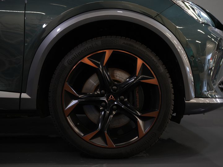 CUPRA Formentor SUV 1.4 e-Hybrid VZ Performance 245 CV (DEMO) Panorámica/ Cuero/ Matrix/ Control de crucero adaptativo/ Cierre eléctrico/ Memoria/ 19