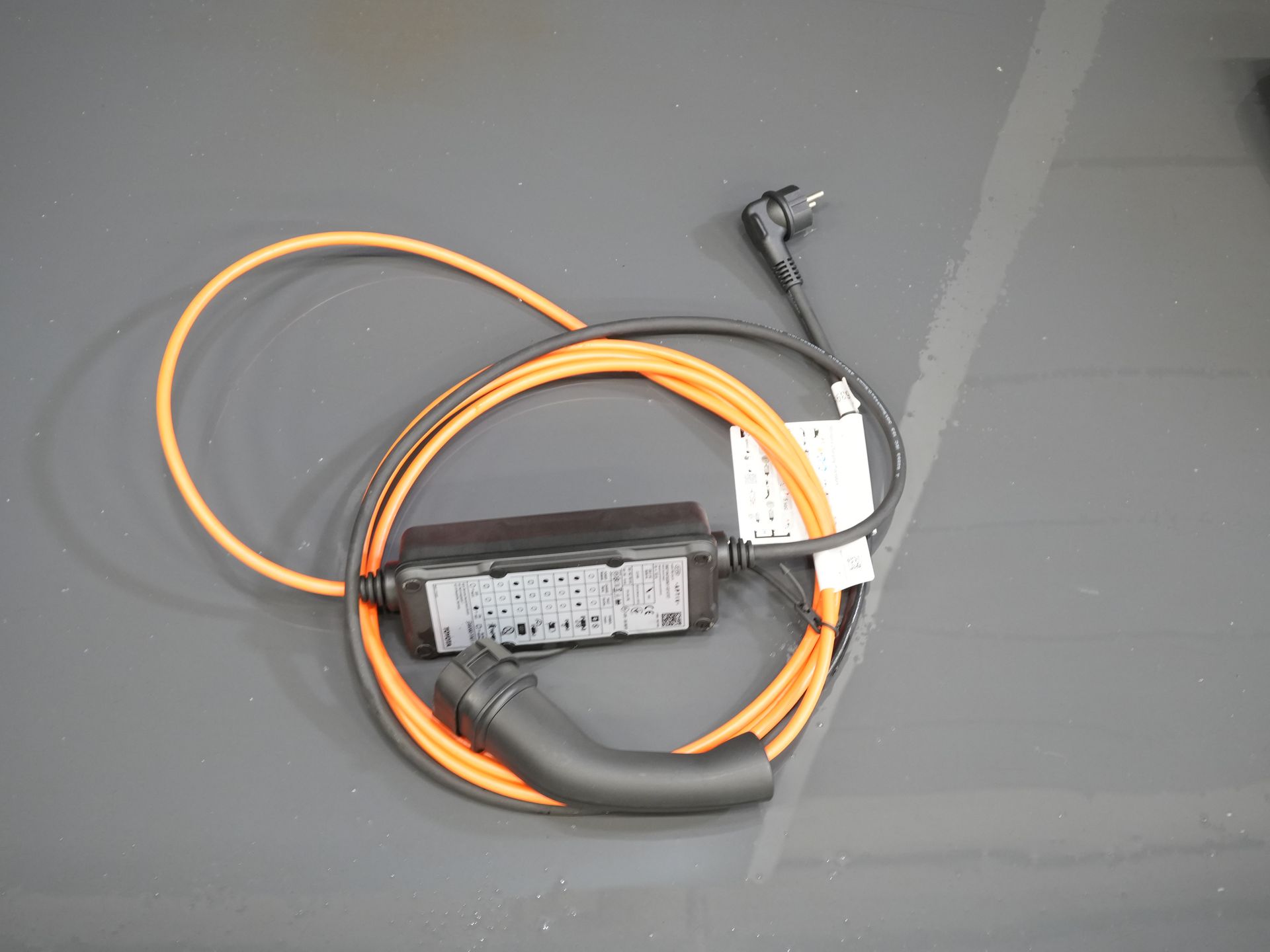 Toyota PROACE Electric Worker Van 75 kWh L3 345 km WLTP LED/ Schnellladegerät/ Keyless/ Adapt.Cruise/ Steerverw./ Stoelverw./ Navi/ Carplay/ Kamera/ PDC/ Airco