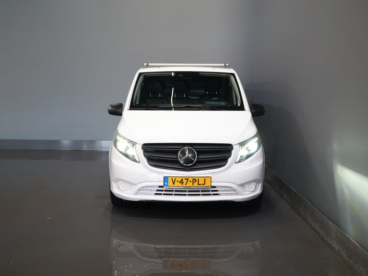 Mercedes-Benz Vito Van 119 CDI Aut. XL L3 LED/ Stand heater/ Seat heating/ Carplay/ Navi/ Camera/ PDC/ LMV/ Cruise/ Towing hook/ Air conditioning