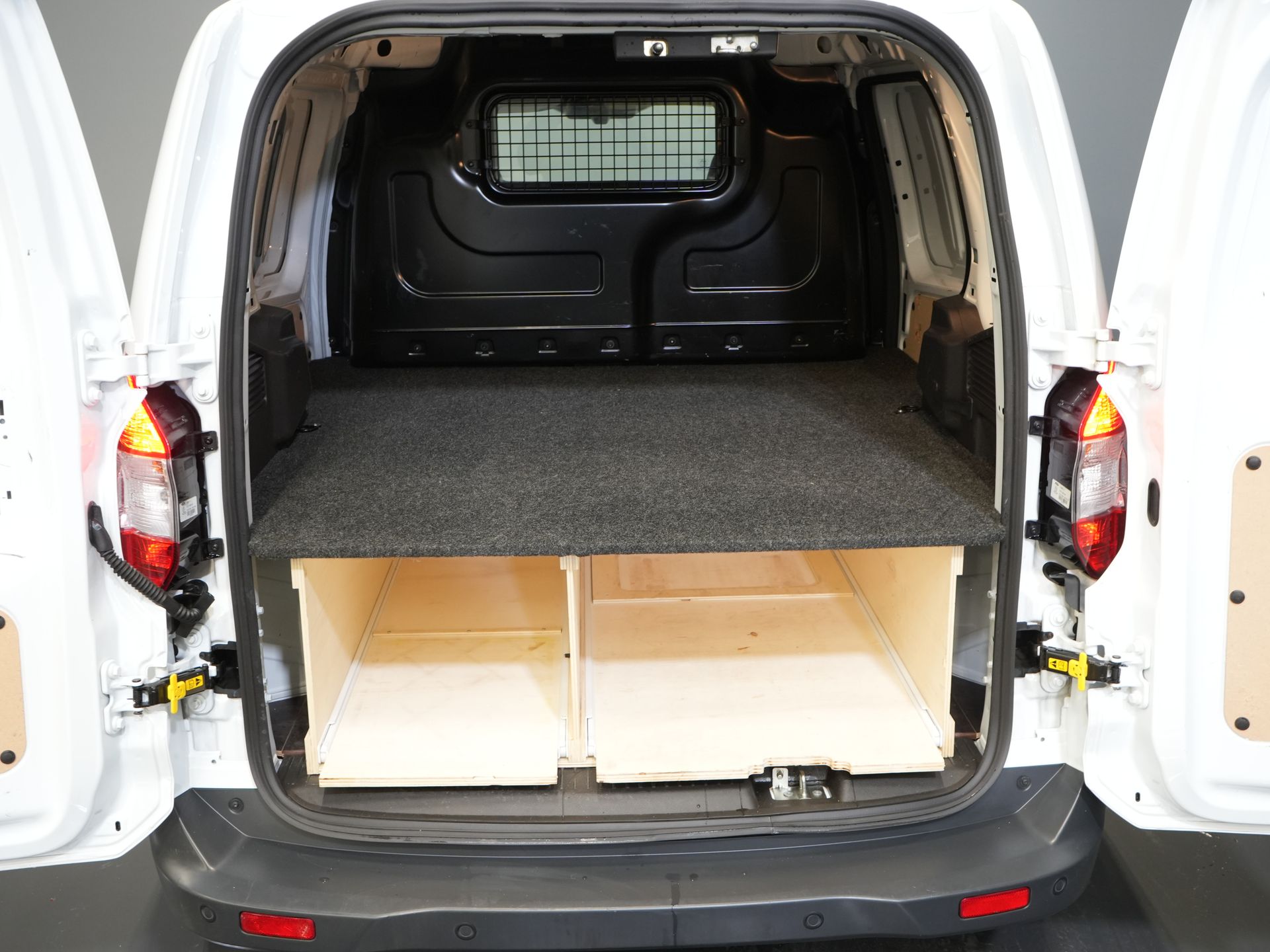 Ford Transit Courier Furgone 1.0 EcoBoost Limited BENZINA ESENTE DA BPM! Carplay/ Telecamera/ Climatizzatore/ Cruise control/ PDC/ LMV/ DAB