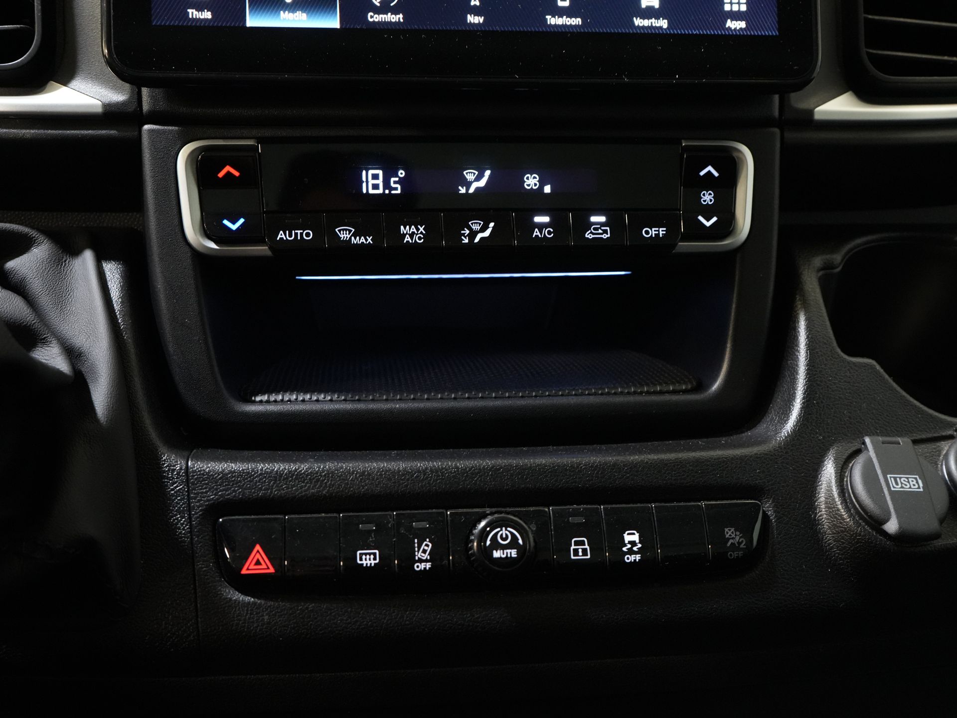 Peugeot Boxer Bestelbus 2.2 HDi L2H2 LED/ Carplay/ Climate/ Navi/ Camera/ Cruise/ PDC